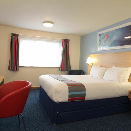 Travelodge Bristol Central Anchor Road エクステリア 写真