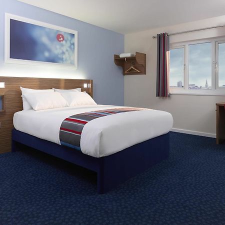 Travelodge Bristol Central Anchor Road エクステリア 写真