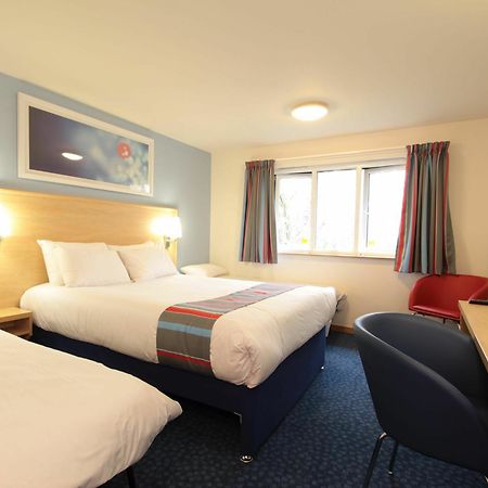 Travelodge Bristol Central Anchor Road エクステリア 写真
