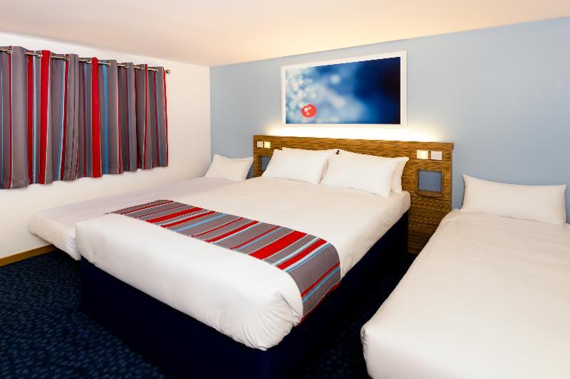 Travelodge Bristol Central Anchor Road エクステリア 写真