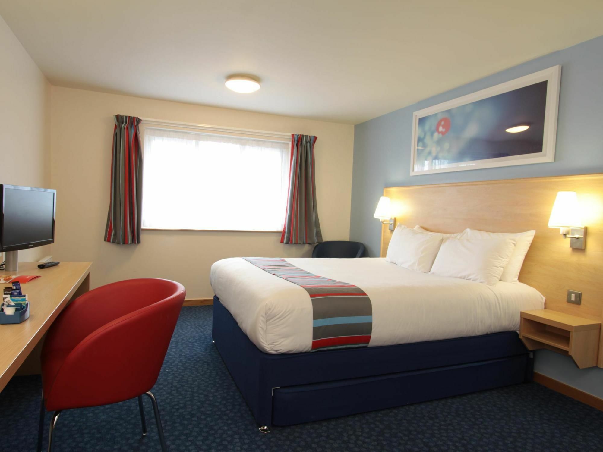 Travelodge Bristol Central Anchor Road エクステリア 写真